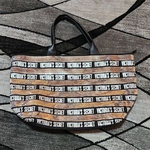 VICTORIA SECRET 2018 LIMITED EDITION SILVER SEQUINS LOGO STRIPES BLK CANVAS TOTE